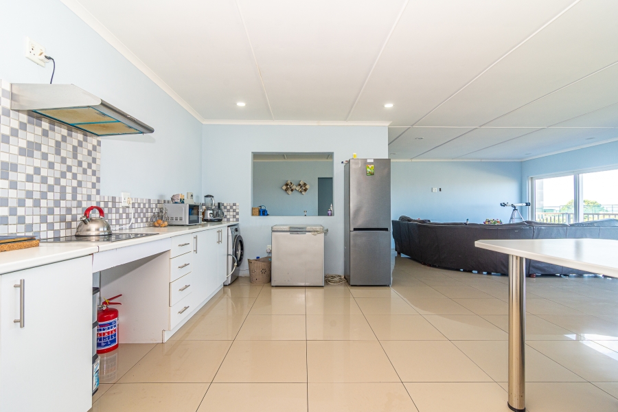 4 Bedroom Property for Sale in Pearly Beach Western Cape